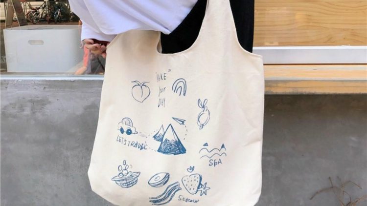 Custom Fabric Tote Bags as a Branding Tool: How Businesses Build Visibility and Trust